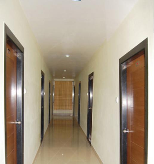 Balaji Grand Hotel Kākināda Екстериор снимка