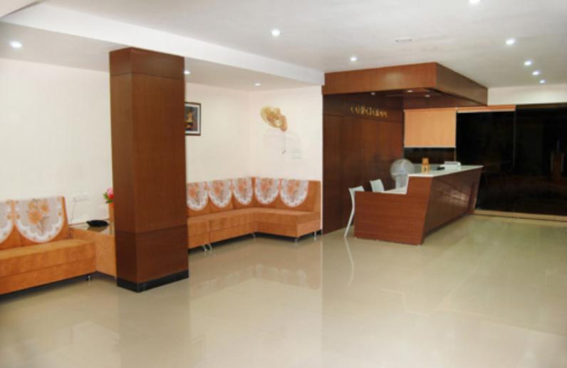 Balaji Grand Hotel Kākināda Екстериор снимка