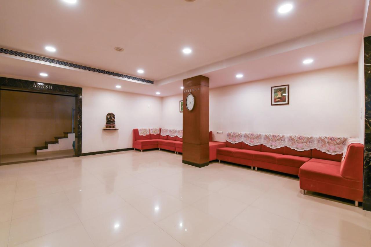 Balaji Grand Hotel Kākināda Екстериор снимка